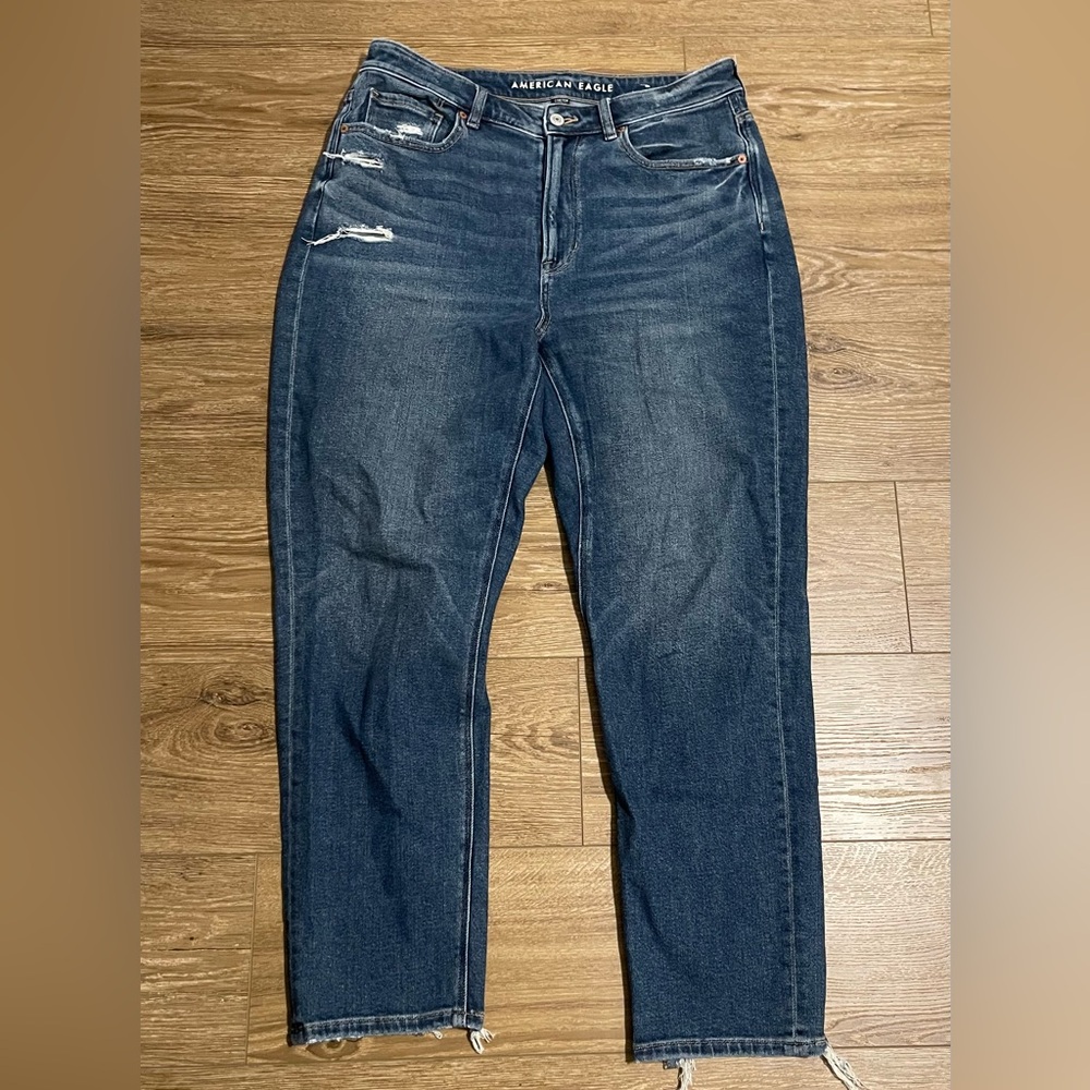 American Eagle Mom Jean
